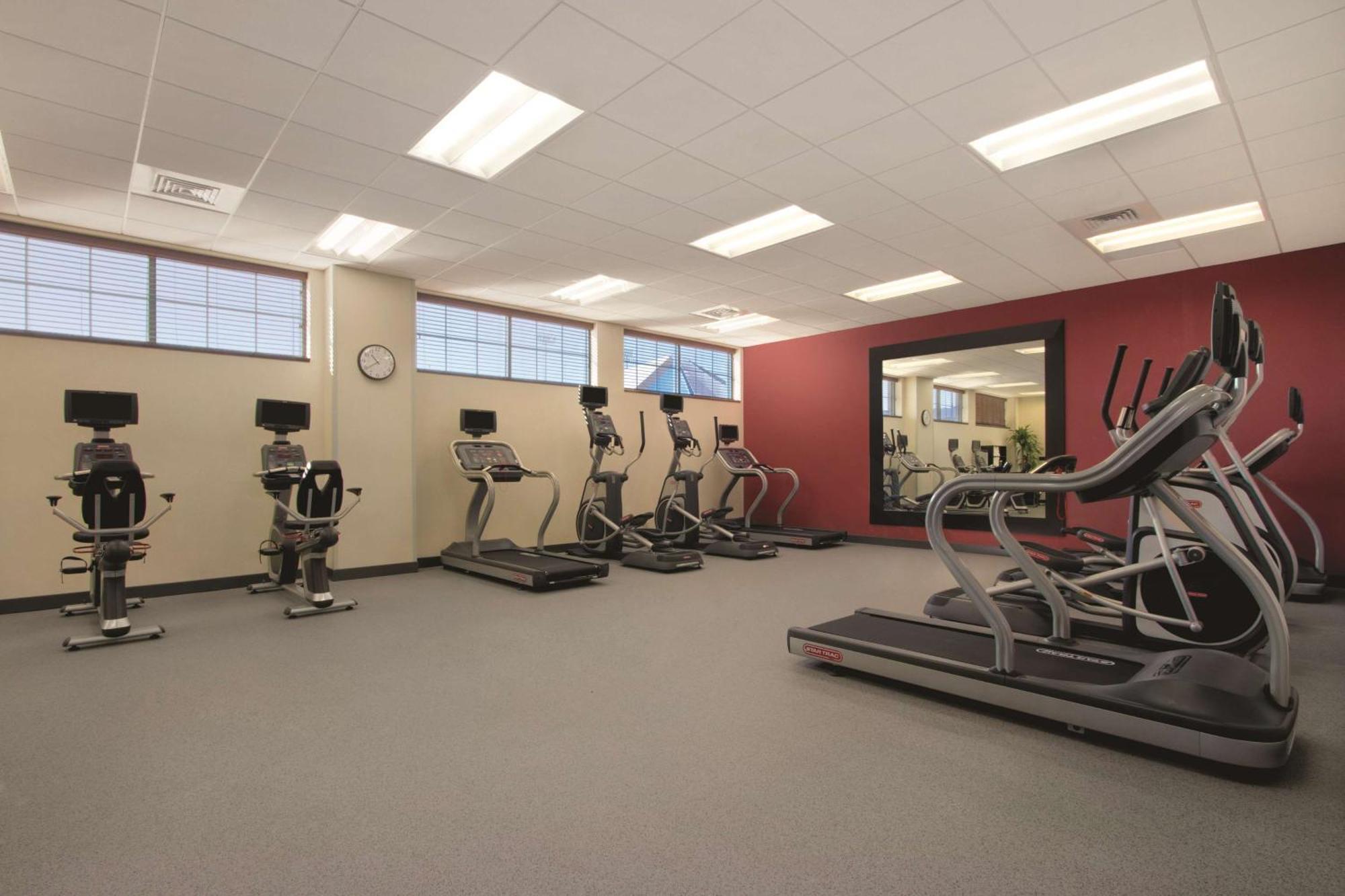Hilton Garden Inn Oklahoma City/Bricktown Екстер'єр фото